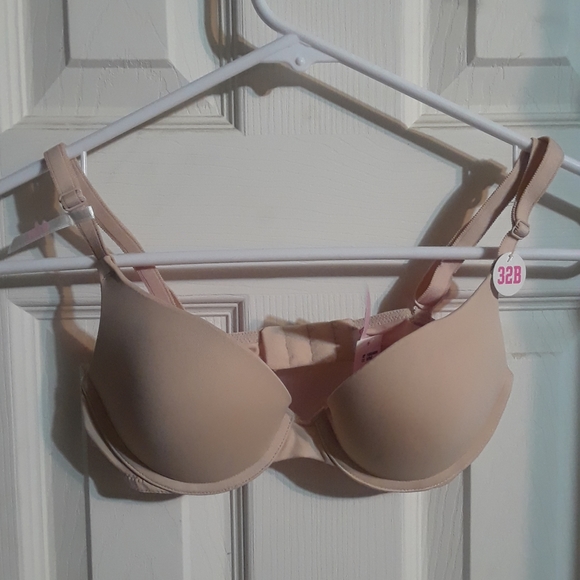 PINK Victoria's Secret Other - PINK Victoria's Secret push up bra